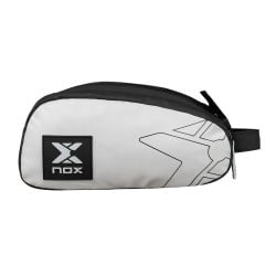 NOX LUXURY Serie 2024 (Toalettväska) för endast 14,95 € i Padel Market