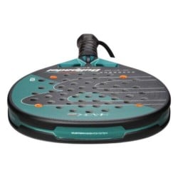 BULLPADEL HACK 04 Hybrid 2025 (Racket) at only 299,95 € in Padel Market