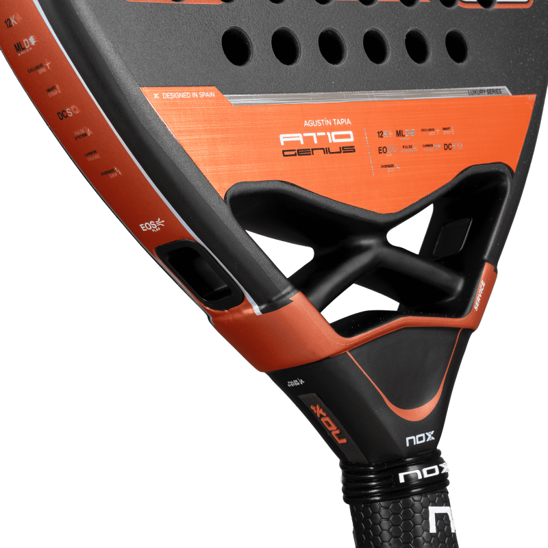 NOX AT10 GENIUS Attack 12K 2025 av AGUSTIN TAPIA (Racket) för endast 339,95 € i Padel Market