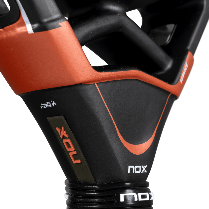 NOX AT10 GENIUS Attack 12K 2025 av AGUSTIN TAPIA (Racket) för endast 339,95 € i Padel Market