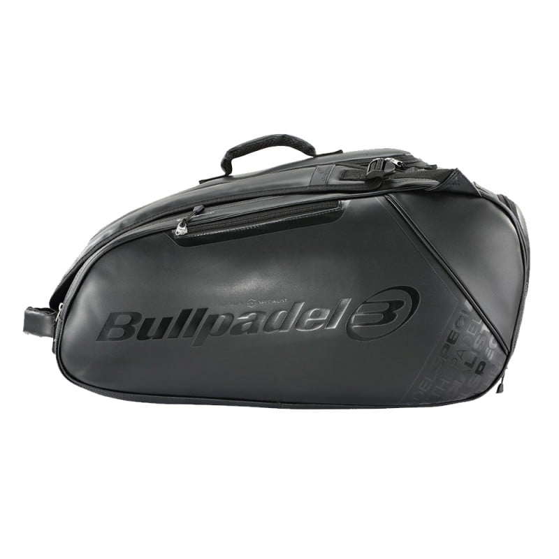 BULLPADEL BPP-24016 CASUAL BLACK 2024 (RACKET BAG) at only 56,00 € in Padel Market